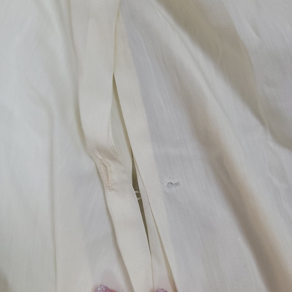 Vintage embroidered nightgown size small/medium - Picture 5 of 11